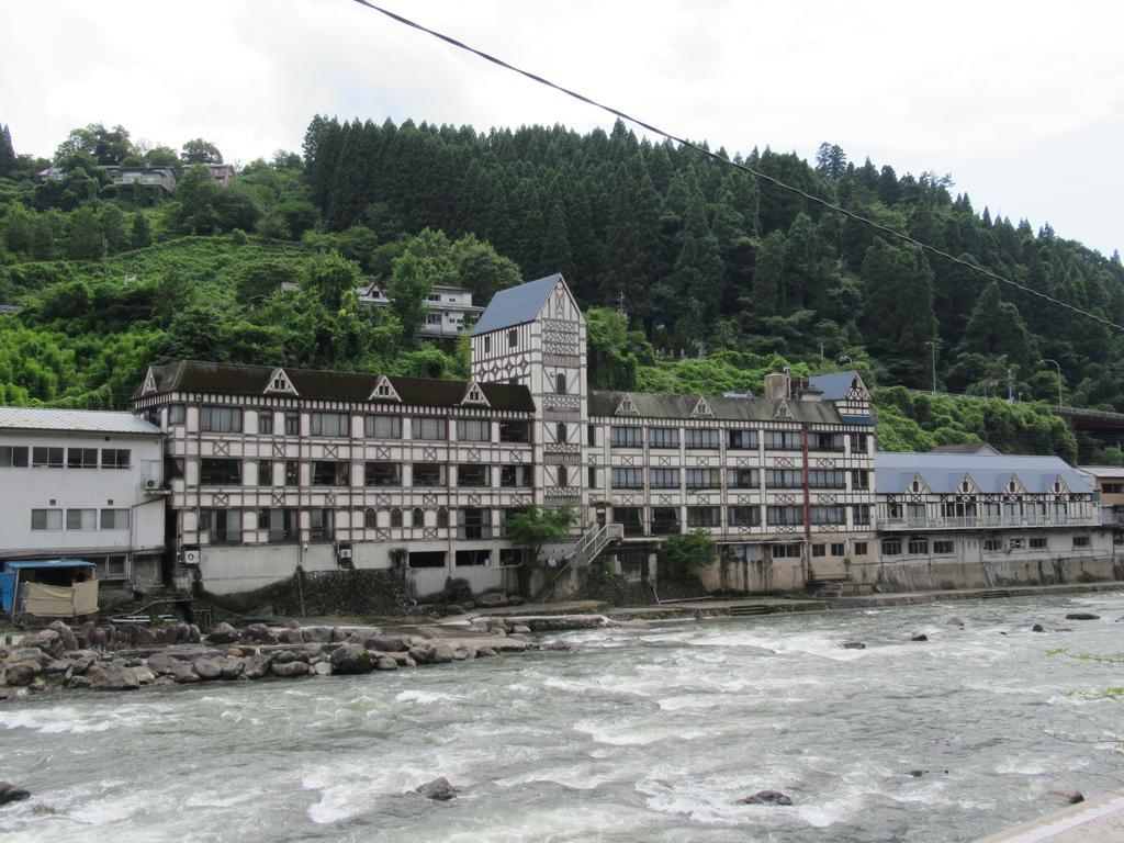 Amagase Onsen Hotel Suikoen 히타 외부 사진
